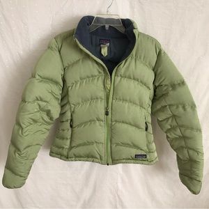 Patagonia women’s goose down puffer jacket, pistachio color.